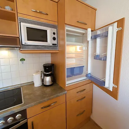 Fritz_reuter_str_sonnenuhr_whg_7 * Zingst